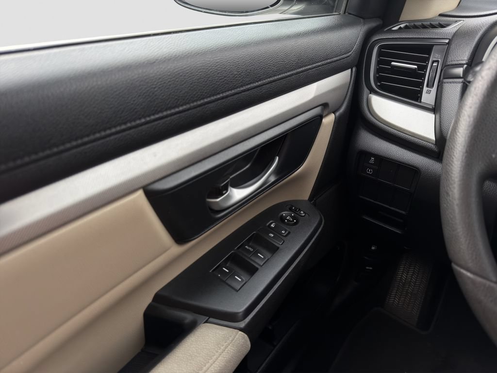 Used 2017 Honda CR-V LX image 25