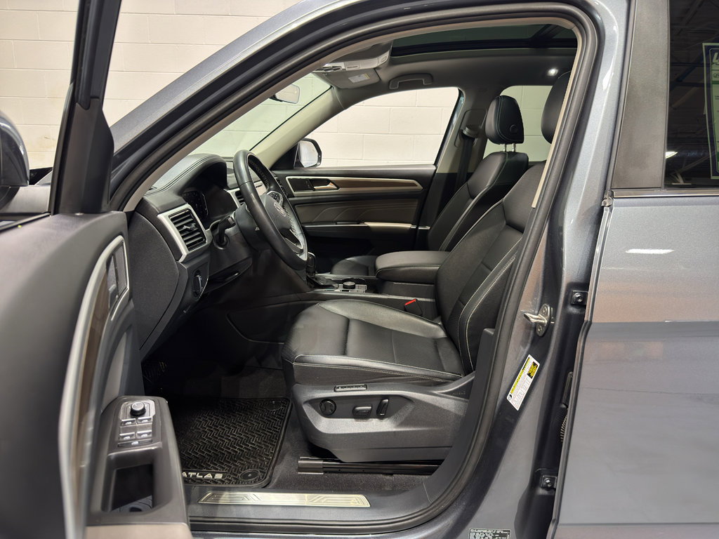 Used 2023 Volkswagen Atlas SEL image 13