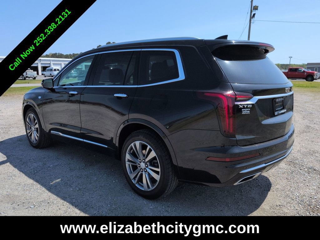 Used 2022 Cadillac XT6 Premium Luxury image 6