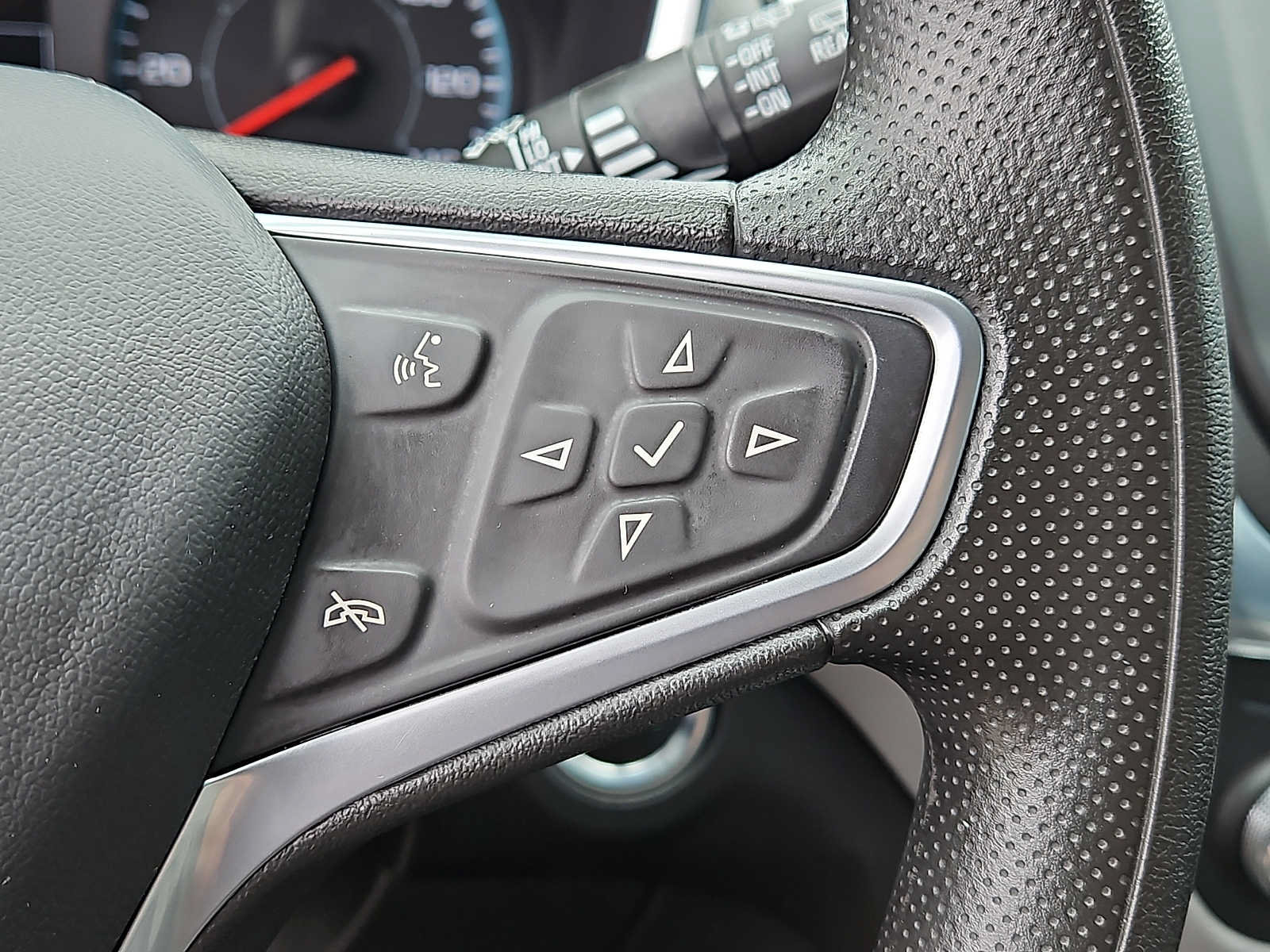 Certified 2023 Chevrolet Equinox LS AWD/4WD image 22