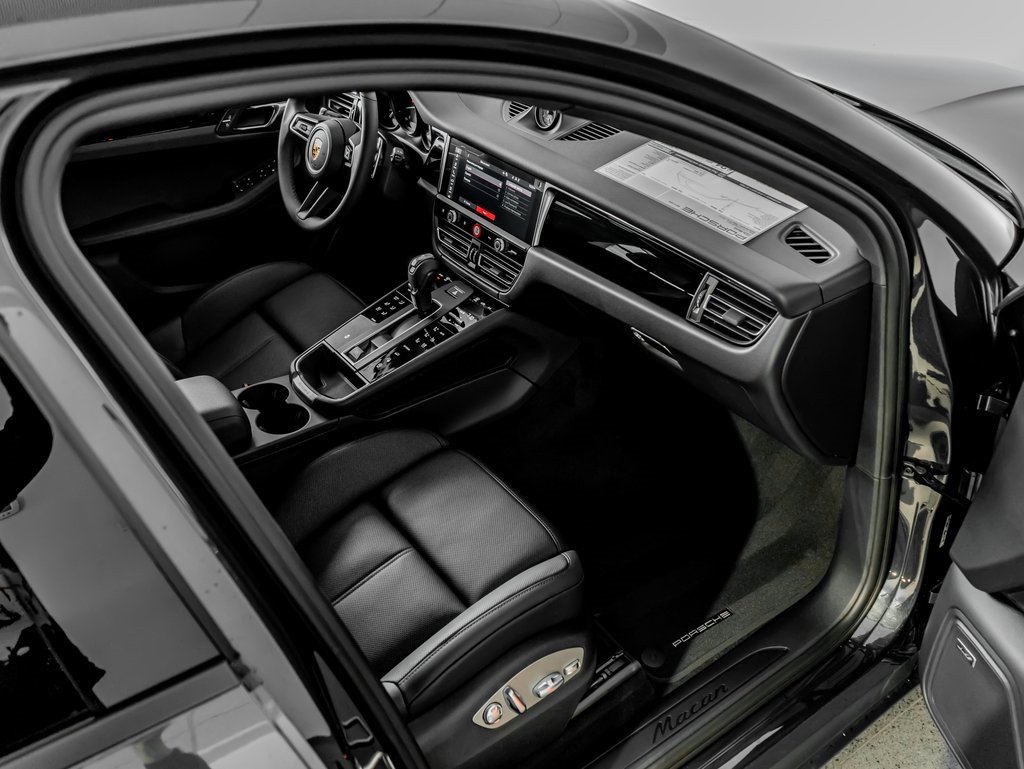 New 2026 Porsche Macan image 28