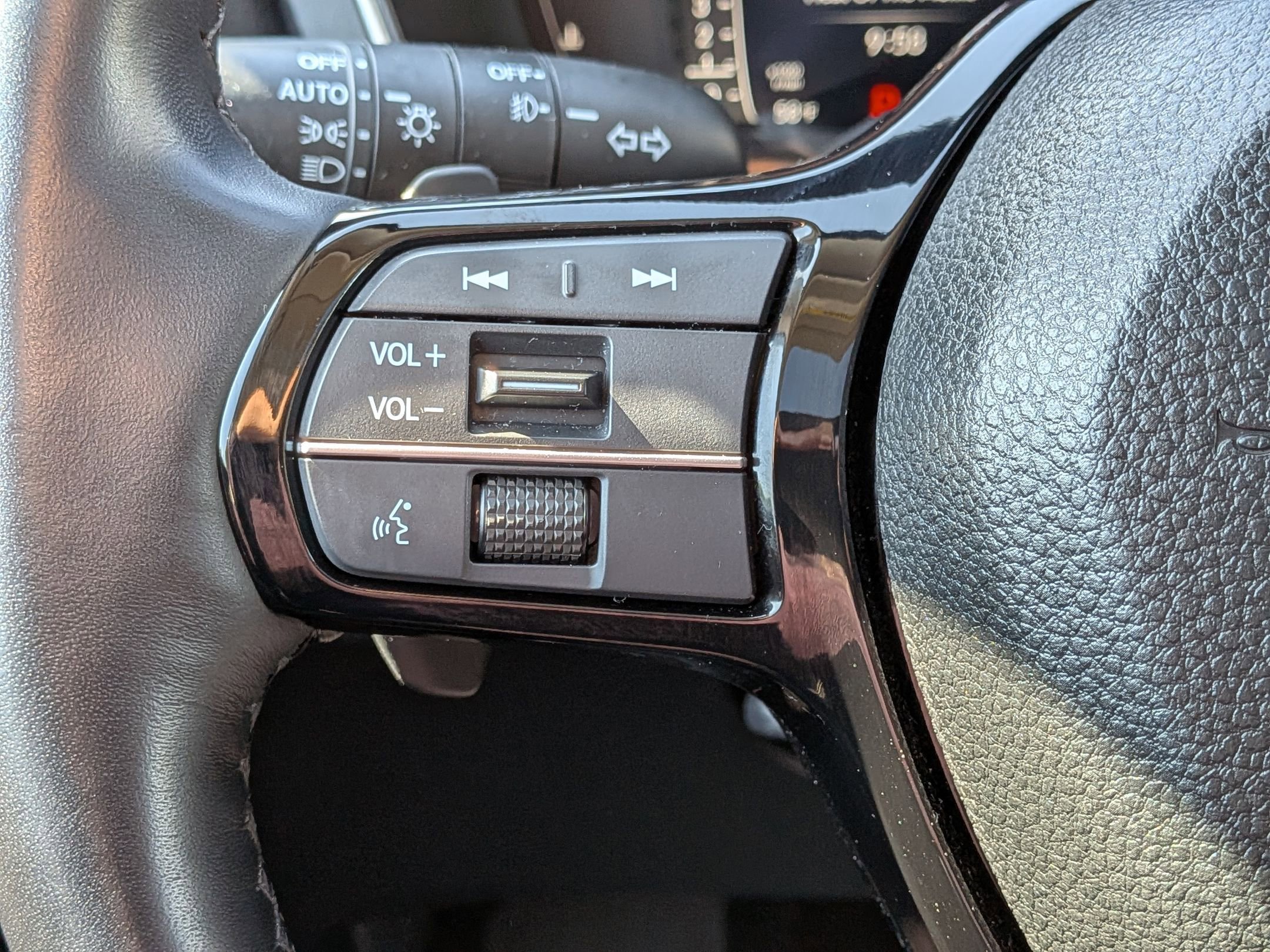 Certified 2025 Honda Pilot Elite image 14