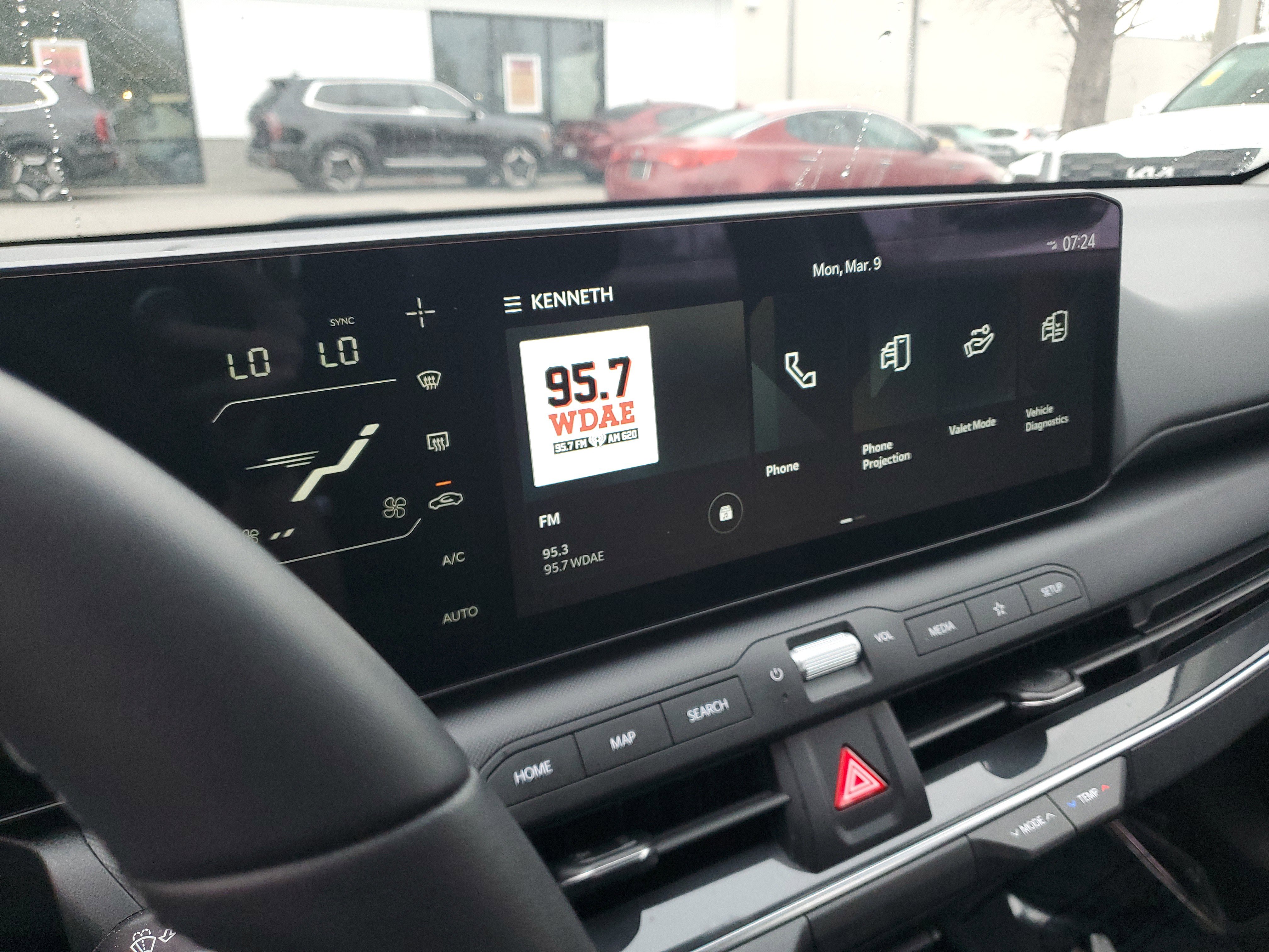 Used 2025 Kia K4 EX image 21