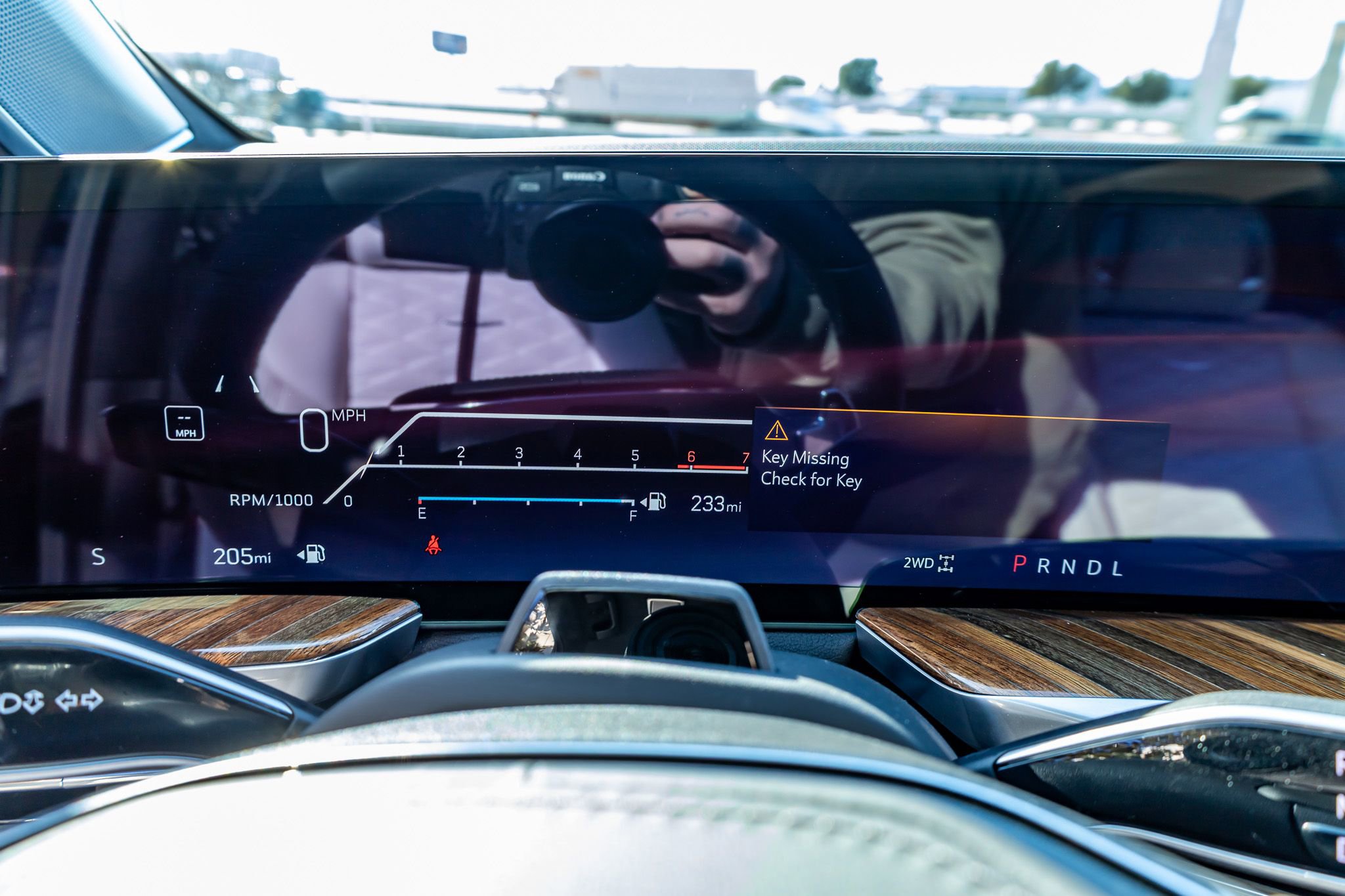 Used 2026 Cadillac Escalade ESV Platinum Sport w/ LPO, ONYX Package image 20