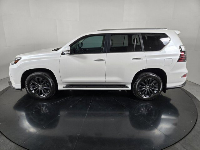 Certified 2023 Lexus GX 460 Premium w/ Accessory Package AWD/4WD image 3