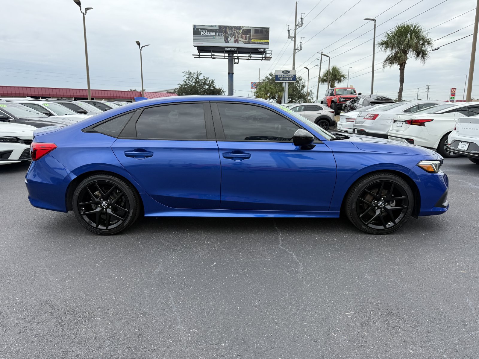 Used 2022 Honda Civic Sport image 3