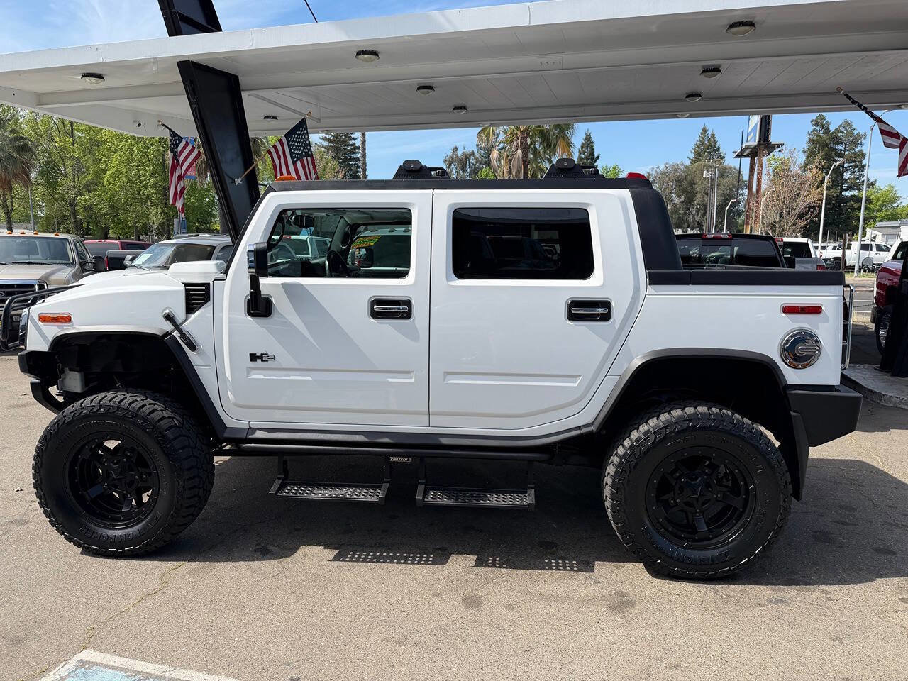 Used 2005 HUMMER H2 SUT w/ Preferred Equipment Group image 43