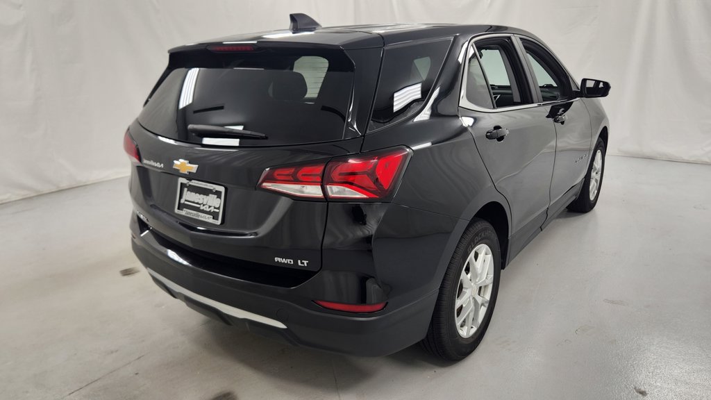 Used 2023 Chevrolet Equinox LT AWD/4WD image 3
