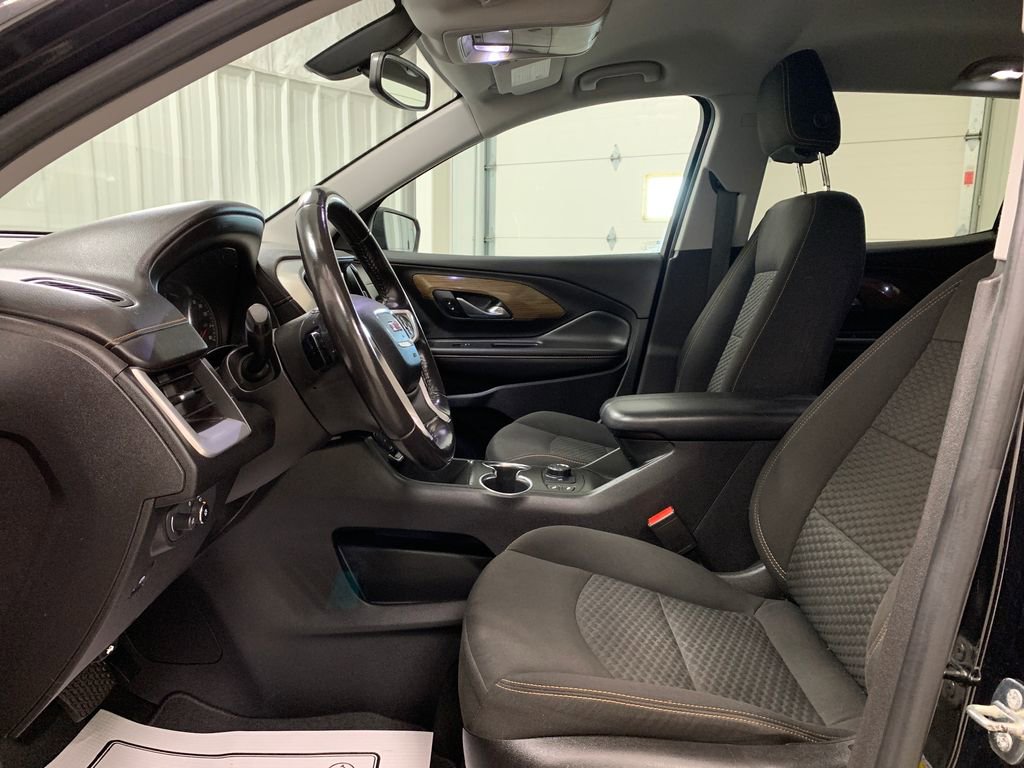 Used 2019 GMC Terrain SLE w/ Driver Convenience Package image 4