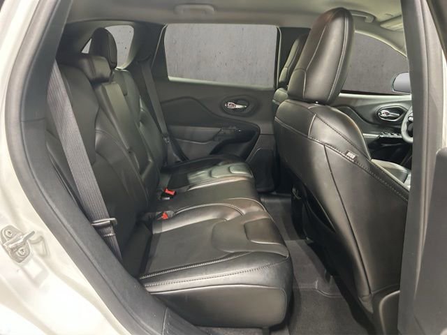 Used 2023 Jeep Cherokee Altitude Lux AWD/4WD image 20