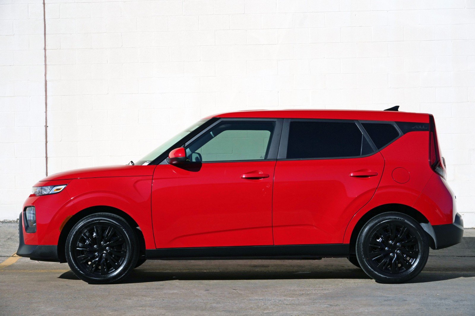 Used 2021 Kia Soul LX FWD image 8