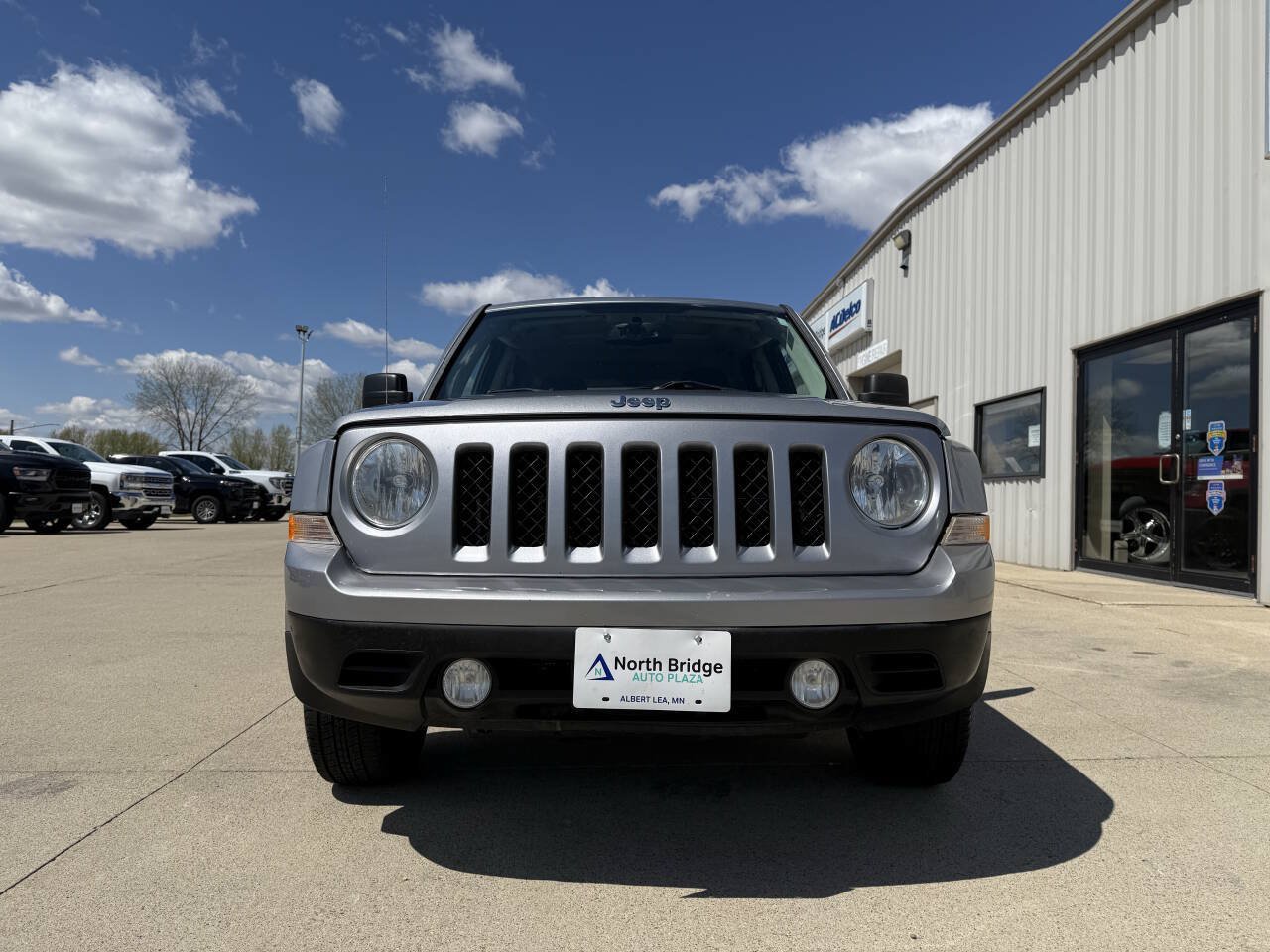 Used 2015 Jeep Patriot High Altitude AWD/4WD image 24