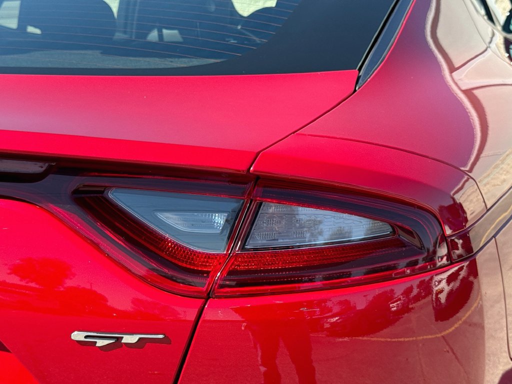 Used 2018 Kia Stinger GT2 RWD image 33