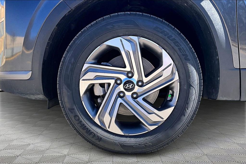 Used 2023 Hyundai Santa Fe SEL image 9