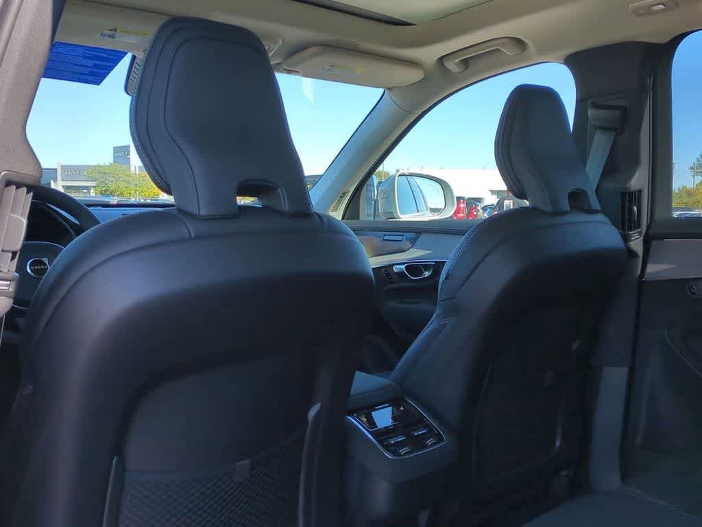 Used 2026 Volvo XC90 B6 Ultra w/ Protection Package AWD/4WD image 16