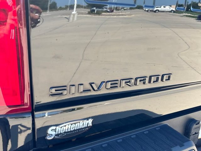 Used 2023 Chevrolet Silverado 2500 LTZ w/ LTZ Plus Package AWD/4WD image 17