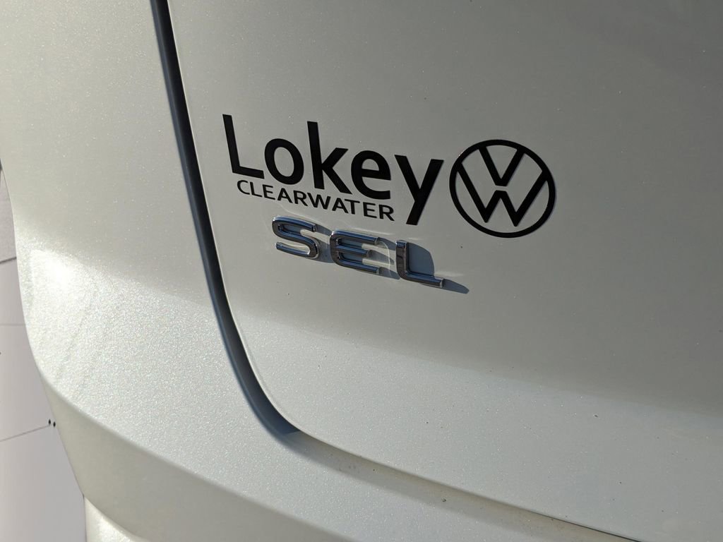 Used 2025 Volkswagen Atlas Cross Sport SEL Premium R-Line AWD/4WD image 9