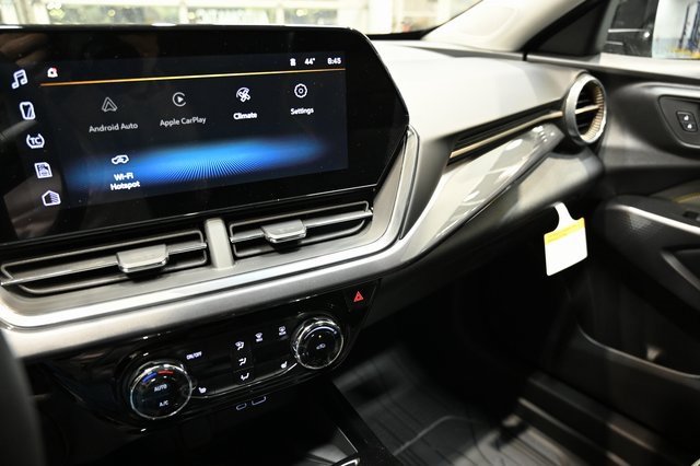 New 2026 Chevrolet Trax ACTIV w/ Sunroof Package image 14