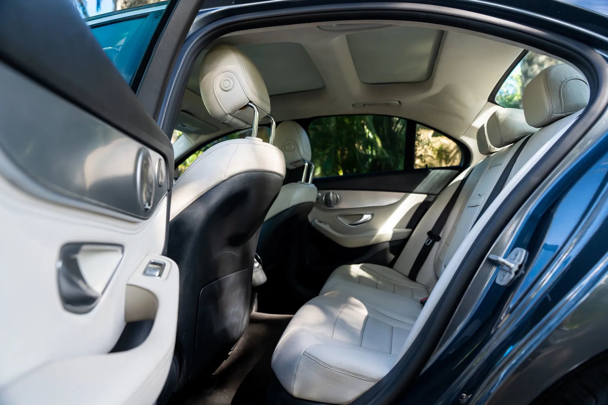 Used 2015 Mercedes-Benz C 300 Sedan w/ Premium 1 Package image 5