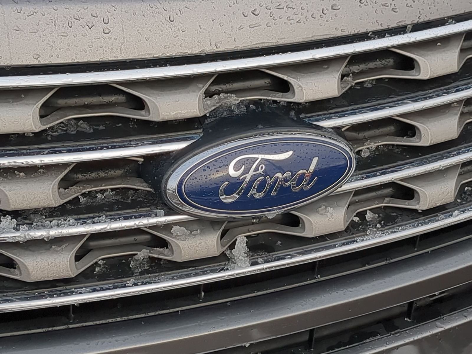 Used 2016 Ford Explorer XLT w/ Equipment Group 202A image 16