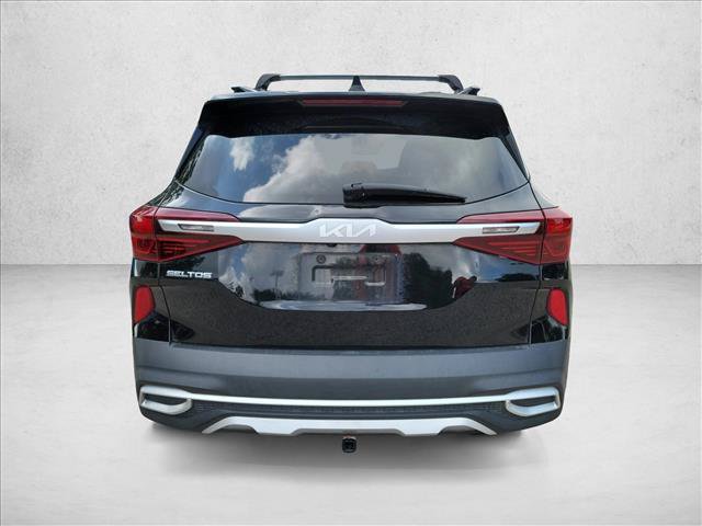 Used 2022 Kia Seltos SX w/ Sunroof Package AWD/4WD image 6