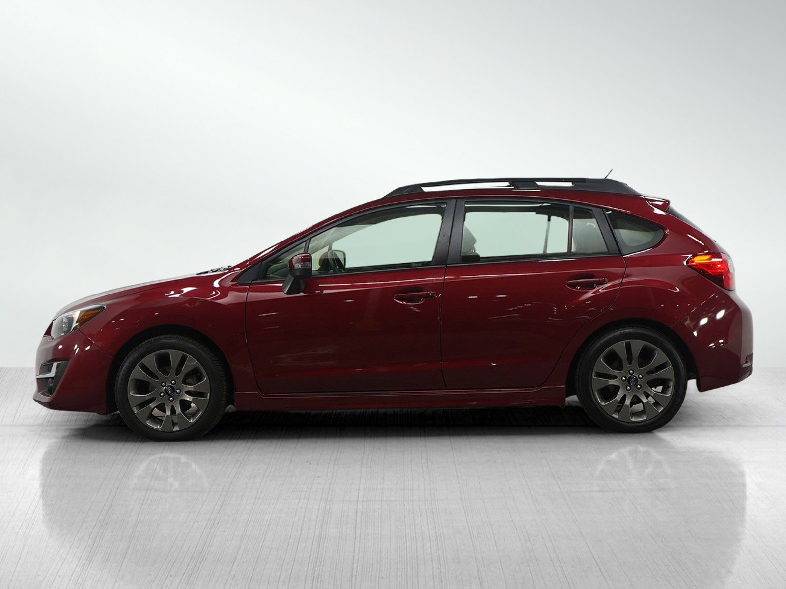 Used 2016 Subaru Impreza 2.0i Sport Premium image 2