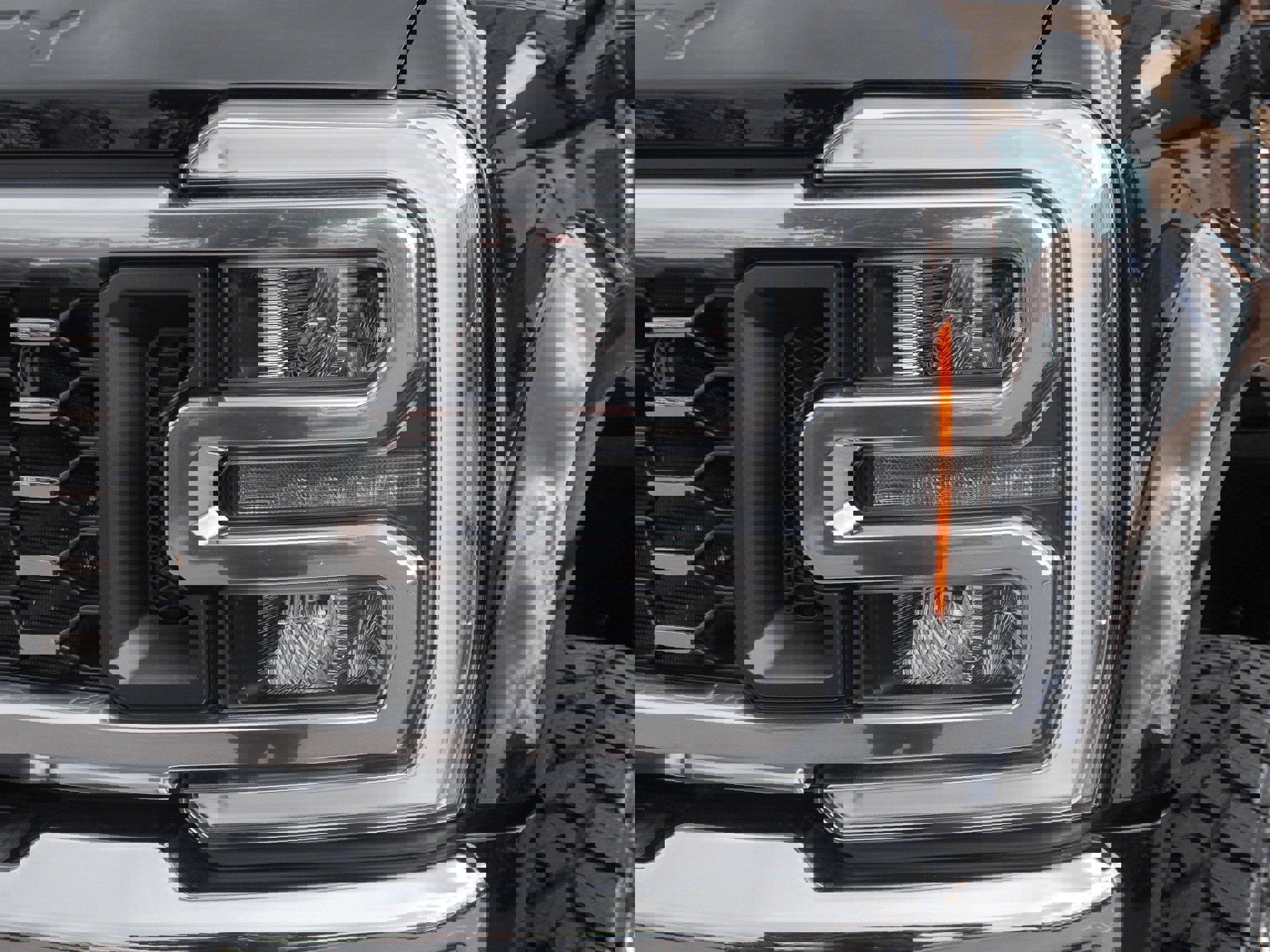 Used 2025 Ford F450 Lariat w/ Chrome Package image 13