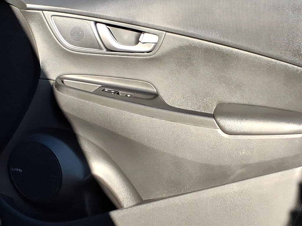 Used 2021 Hyundai Kona Ultimate image 10