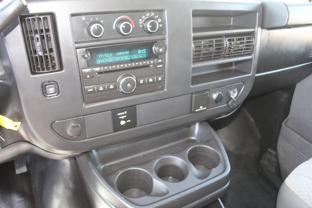 Used 2017 Chevrolet Express 3500 RWD image 20