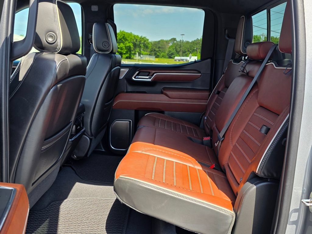 Used 2023 GMC Sierra 1500 Denali Ultimate AWD/4WD image 32