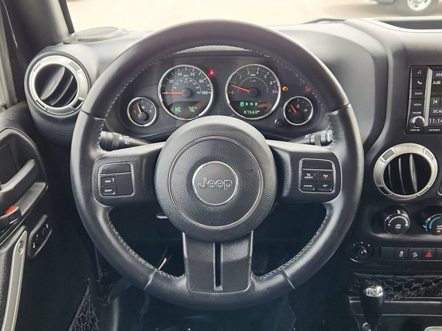 Used 2018 Jeep Wrangler Unlimited Sahara AWD/4WD image 32