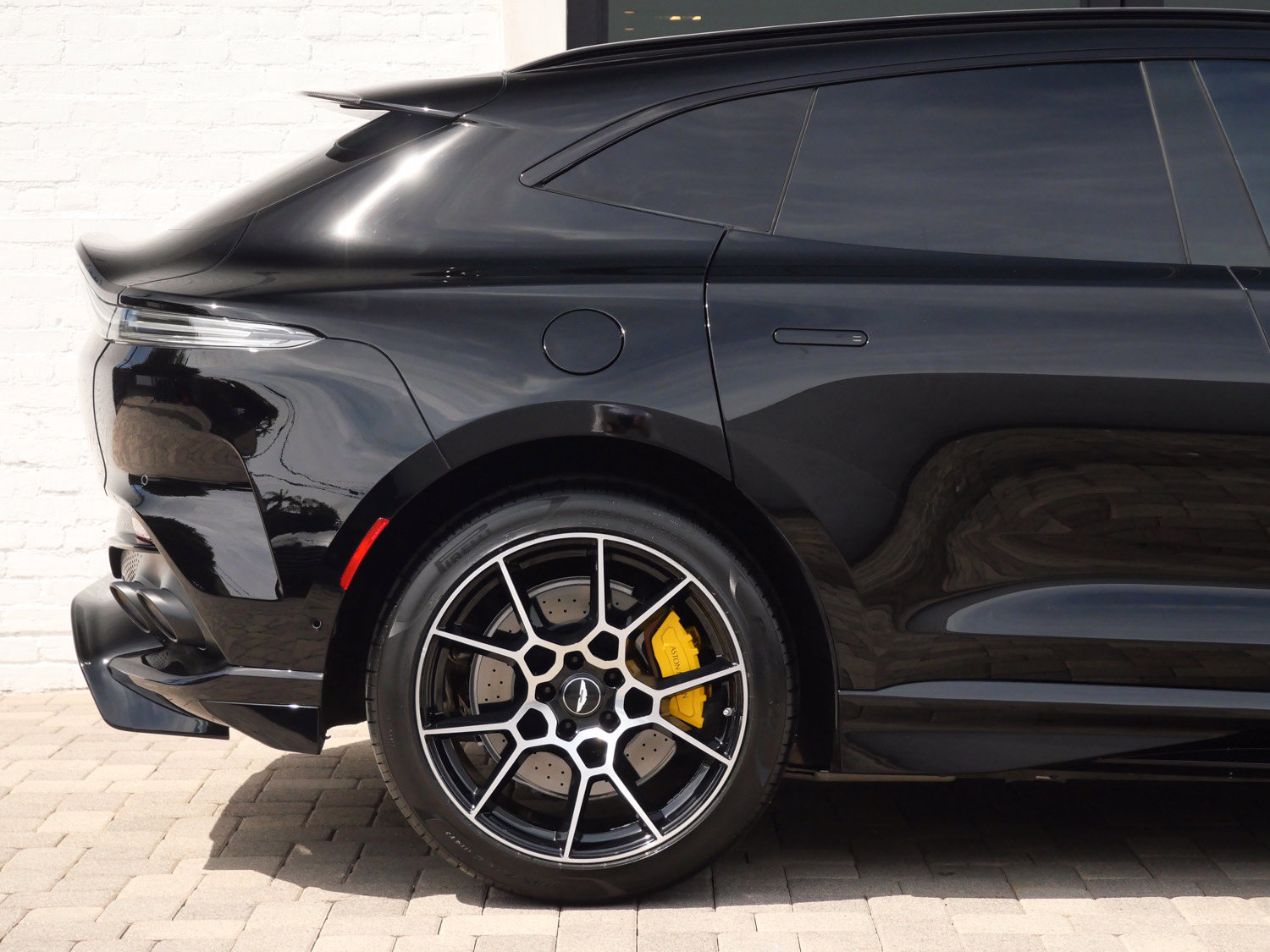 Used 2023 Aston Martin DBX 707 AWD/4WD image 24