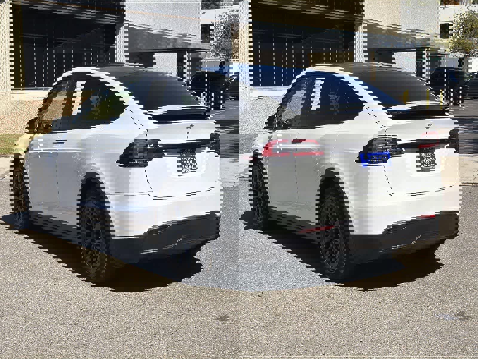 Used 2023 Tesla Model X image 4