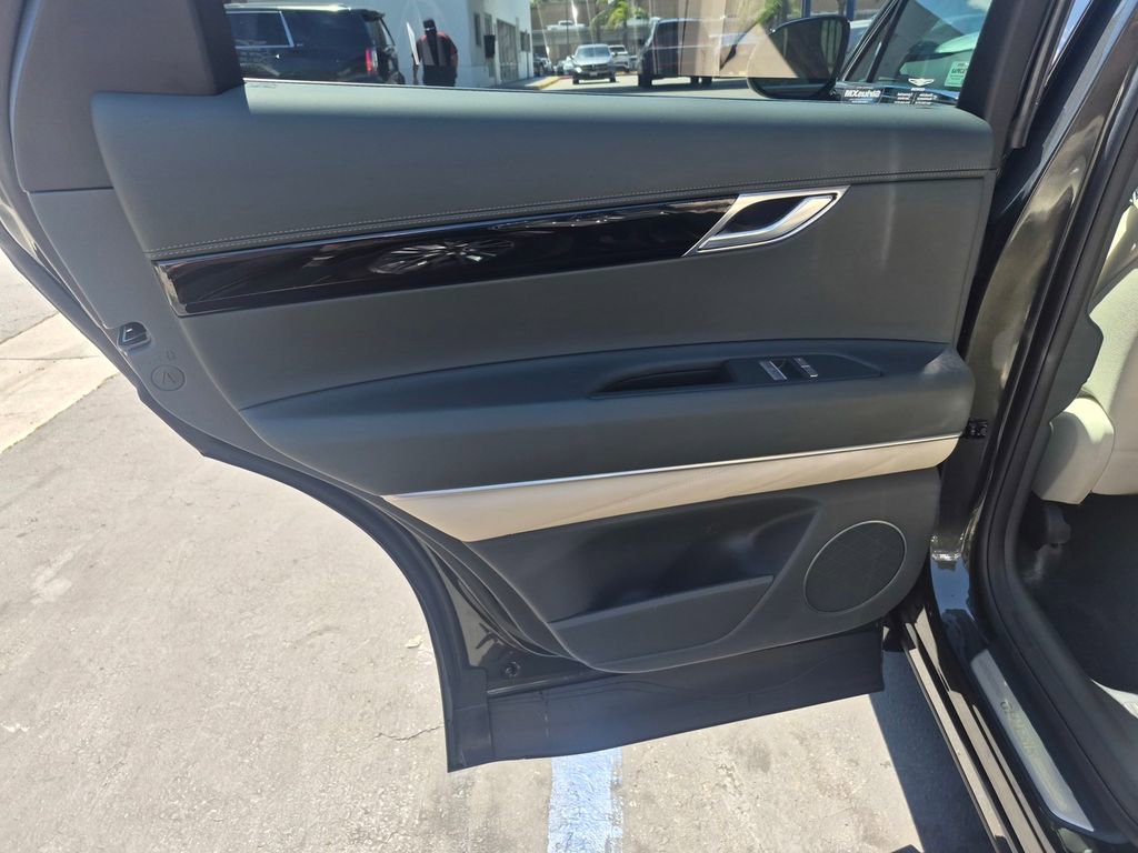 Used 2026 Genesis GV80 2.5T image 20