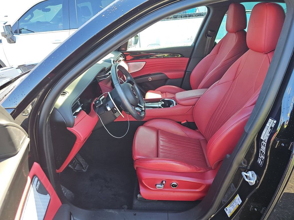 Used 2023 Maserati Grecale Modena image 6