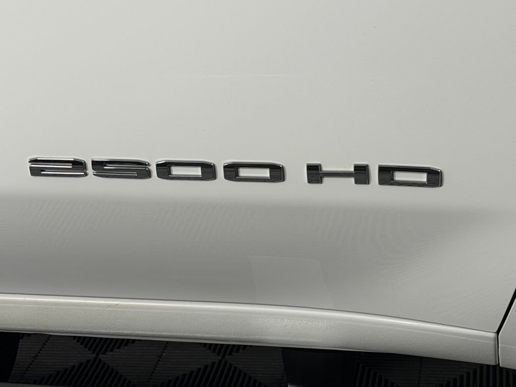 Used 2023 GMC Sierra 2500 SLE w/ SLE Value Package; image 13