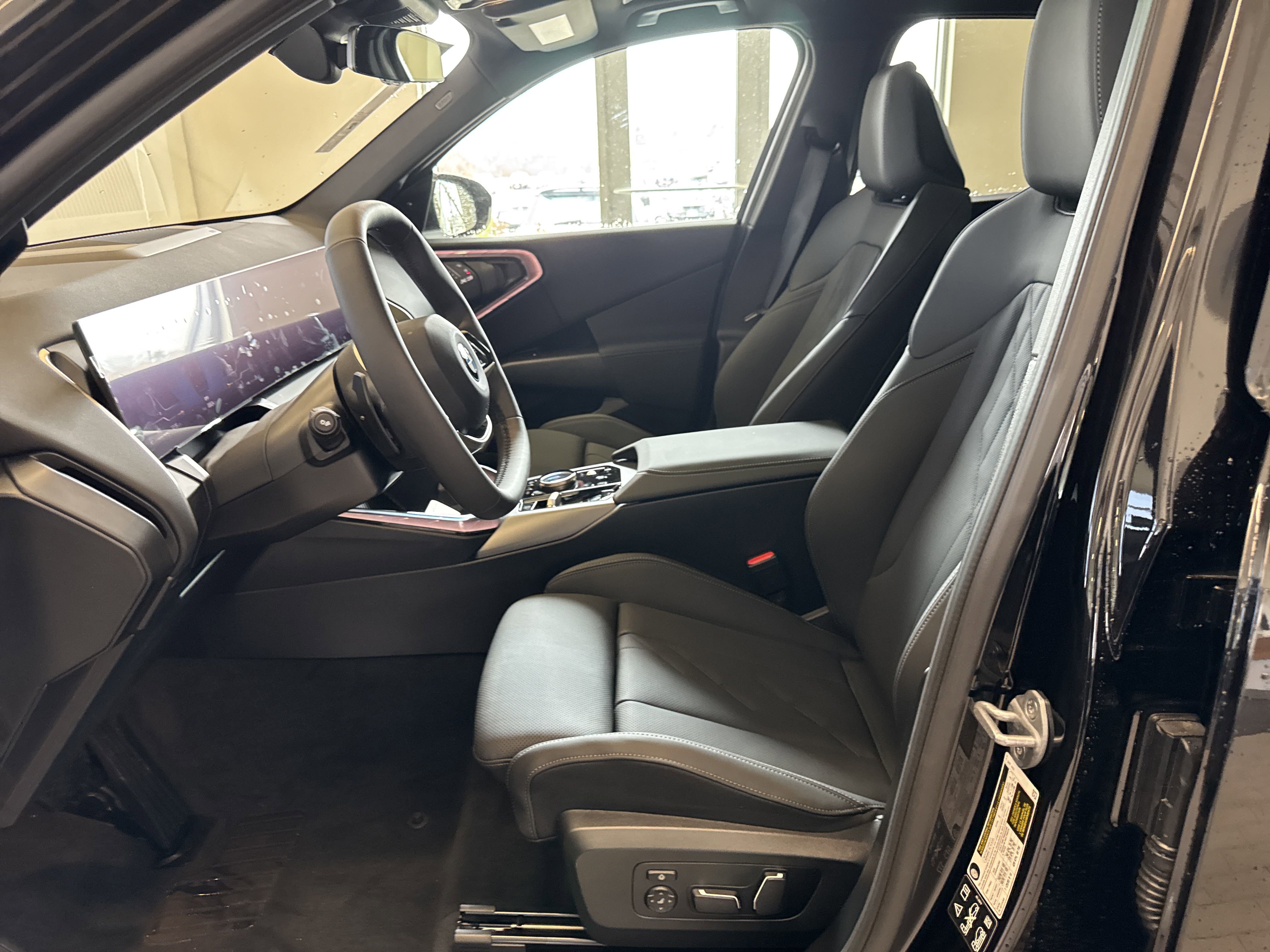 Used 2025 BMW X3 xDrive30i w/ Convenience Package image 14