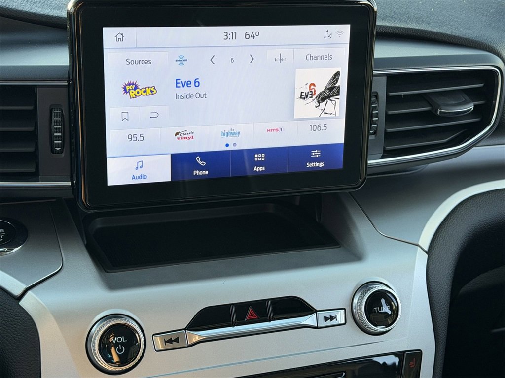 Used 2021 Ford Explorer XLT w/ Equipment Group 202A image 19