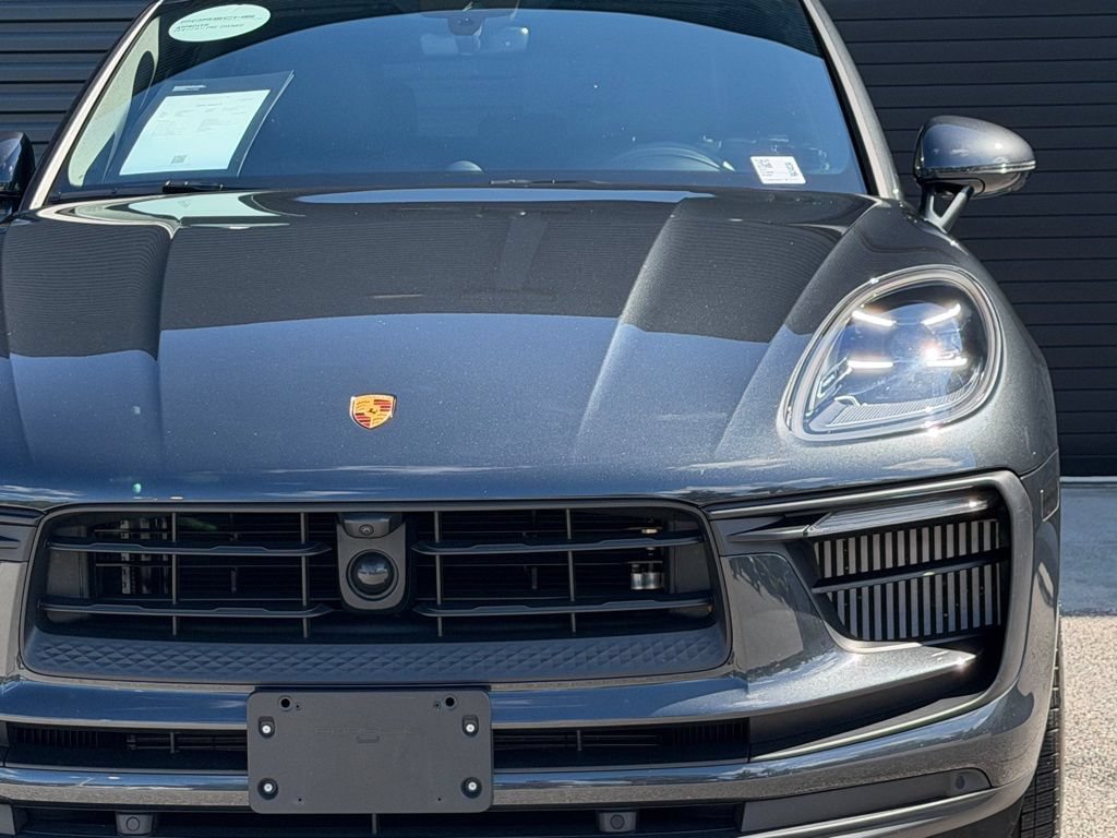 Certified 2025 Porsche Macan S AWD/4WD image 28