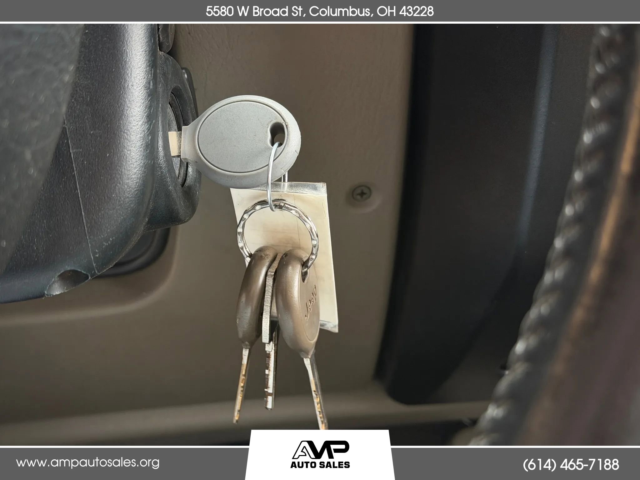 Used 2004 Jeep Wrangler Sahara w/ Dual Top Group image 35