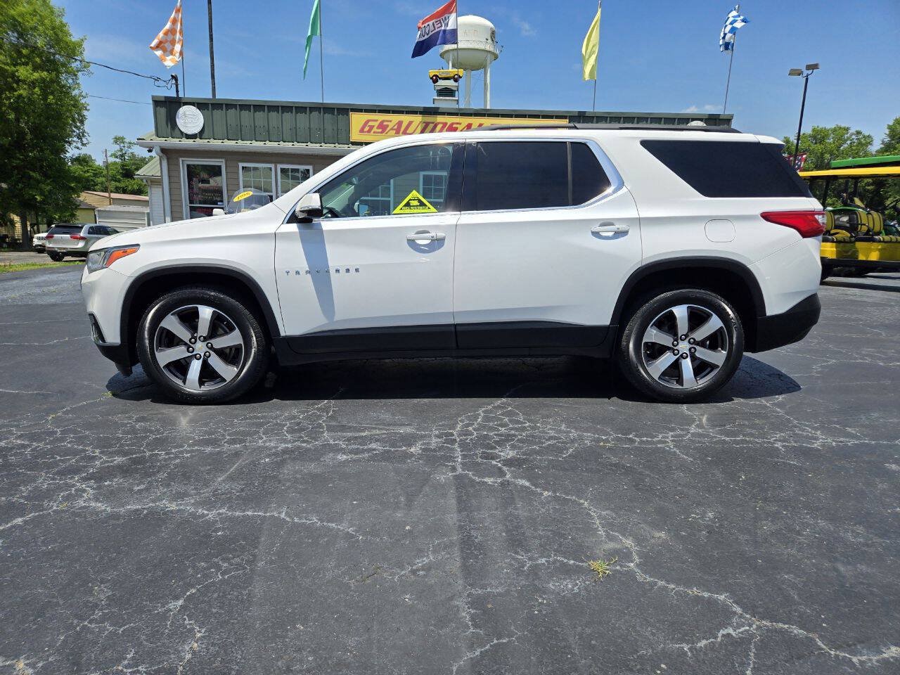 Used 2019 Chevrolet Traverse LT FWD image 4