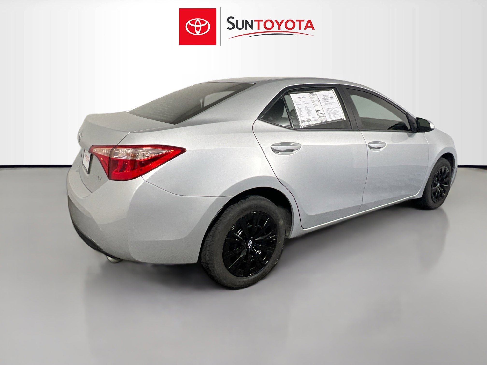 Used 2018 Toyota Corolla LE FWD image 4