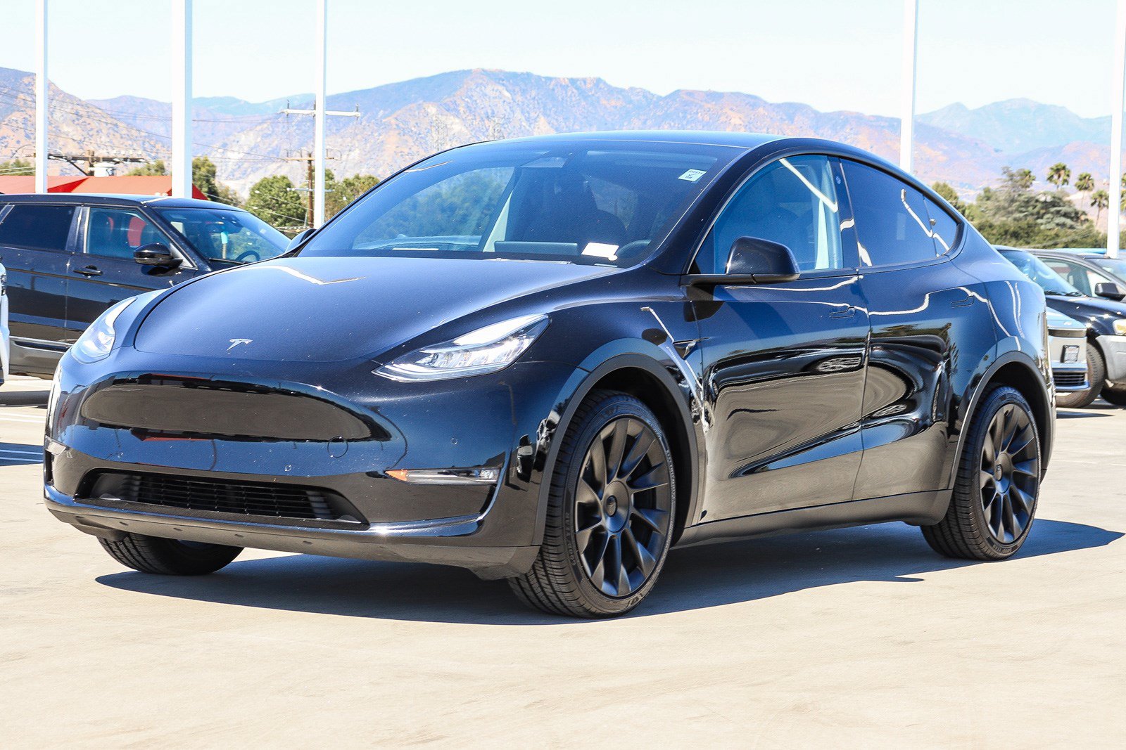 Used 2022 Tesla Model Y Long Range AWD/4WD image 6