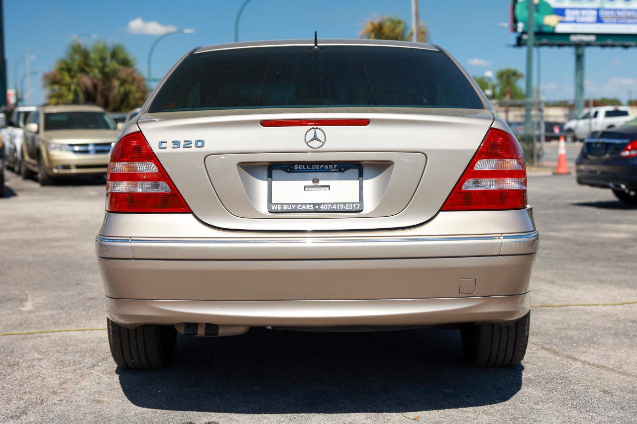 Used 2005 Mercedes-Benz C 320 C320 4DR SEDAN w/ Sunroof Pkg image 7