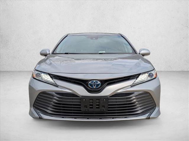Used 2020 Toyota Camry XLE image 2