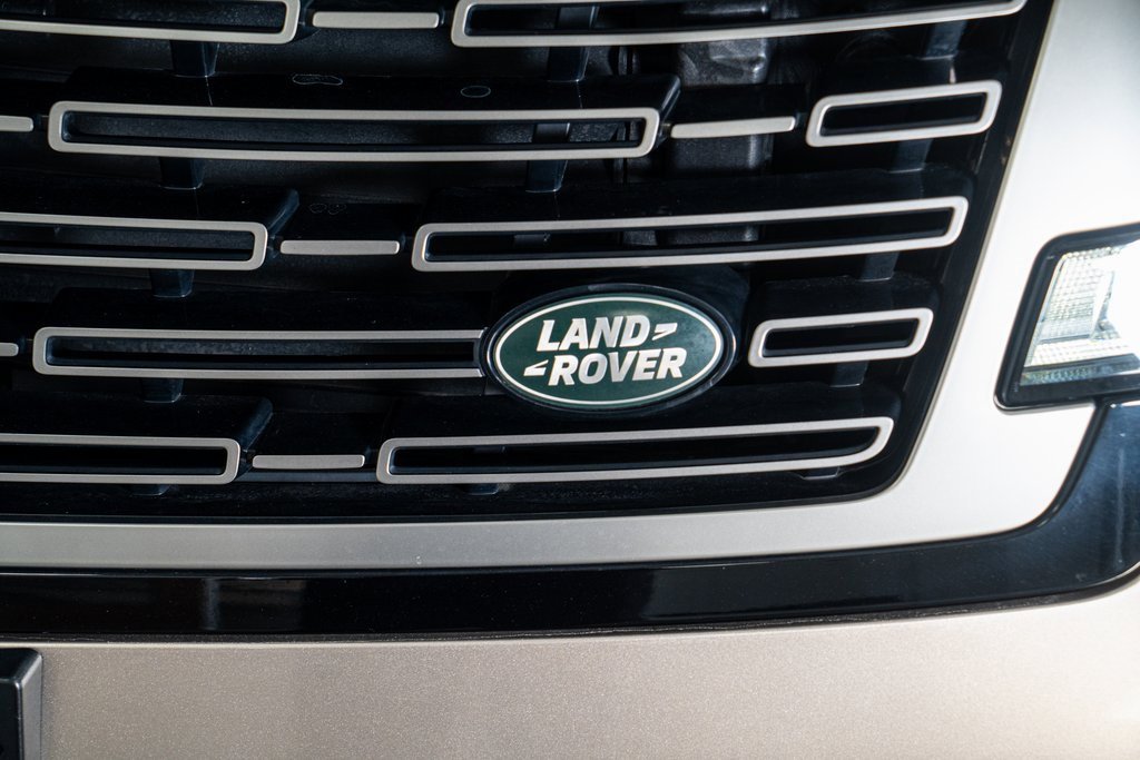 Used 2023 Land Rover Range Rover Long Wheelbase SE image 17