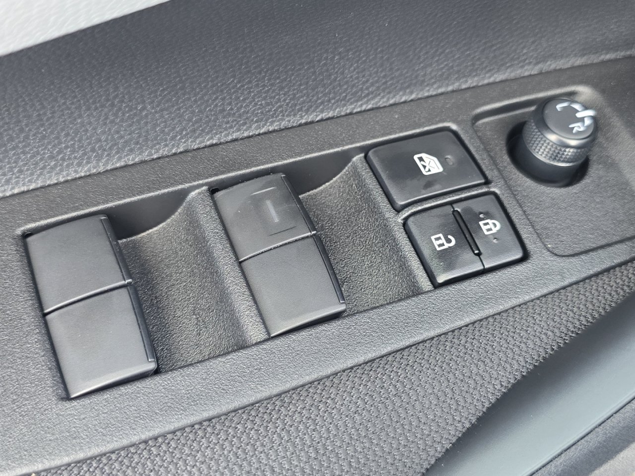 New 2026 Toyota Corolla SE FWD image 22