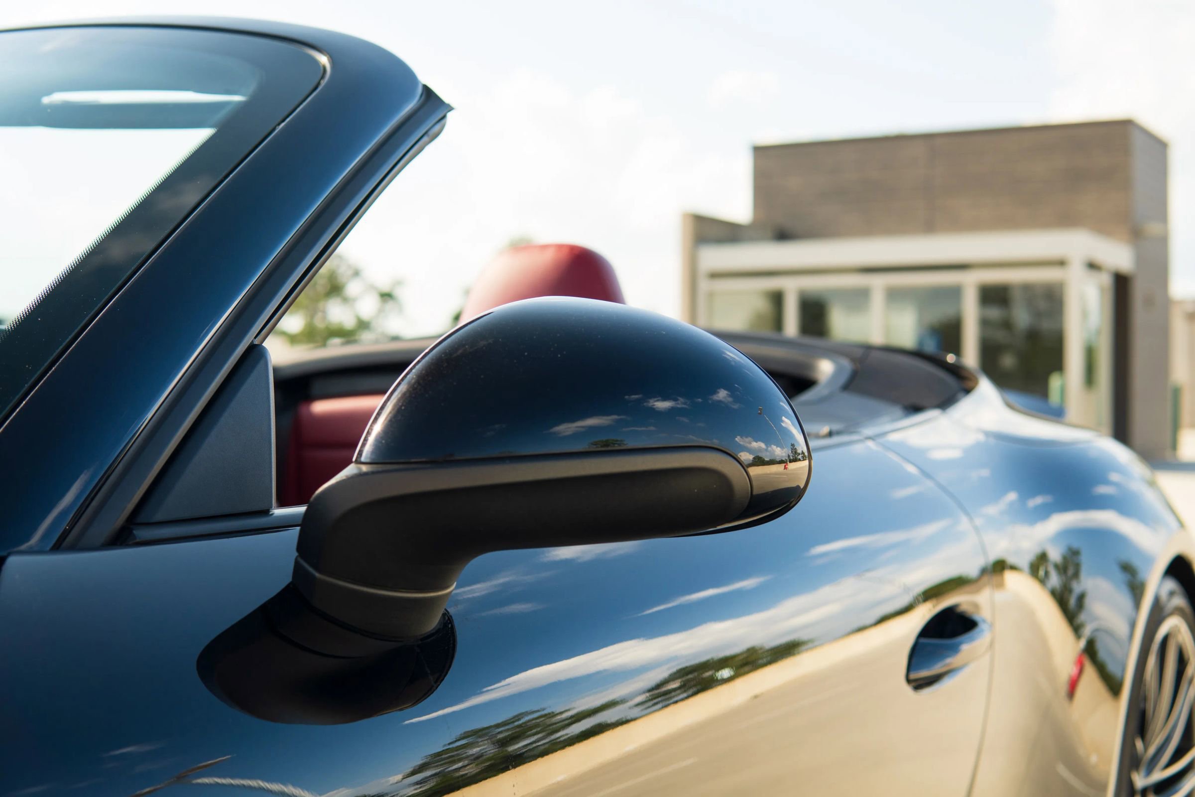 Used 2018 Porsche 911 Carrera 4S image 40