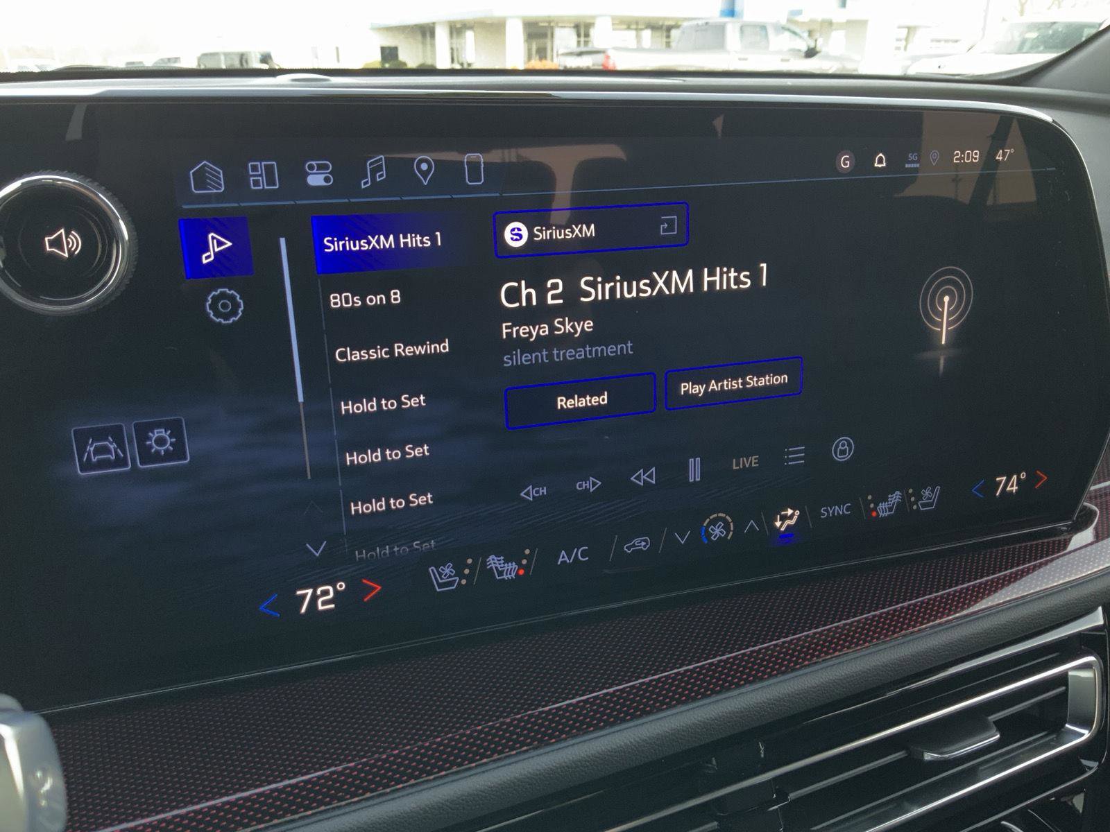 New 2026 Chevrolet Traverse RS w/ LPO, Floor Liner Package image 49