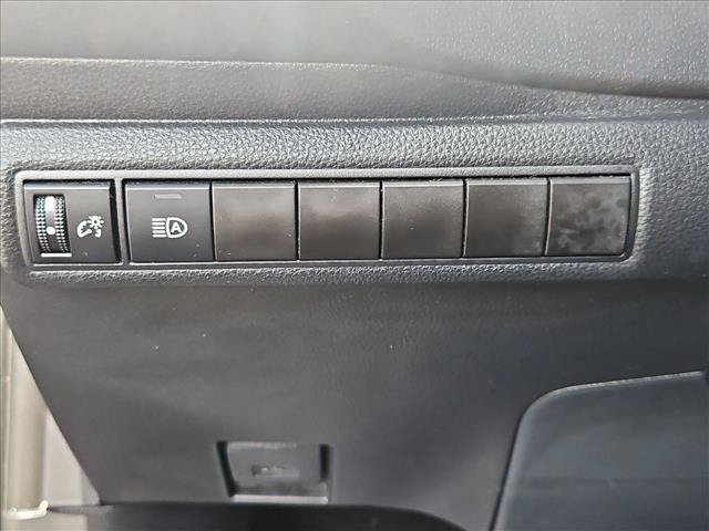 Used 2026 Toyota Corolla LE FWD image 16